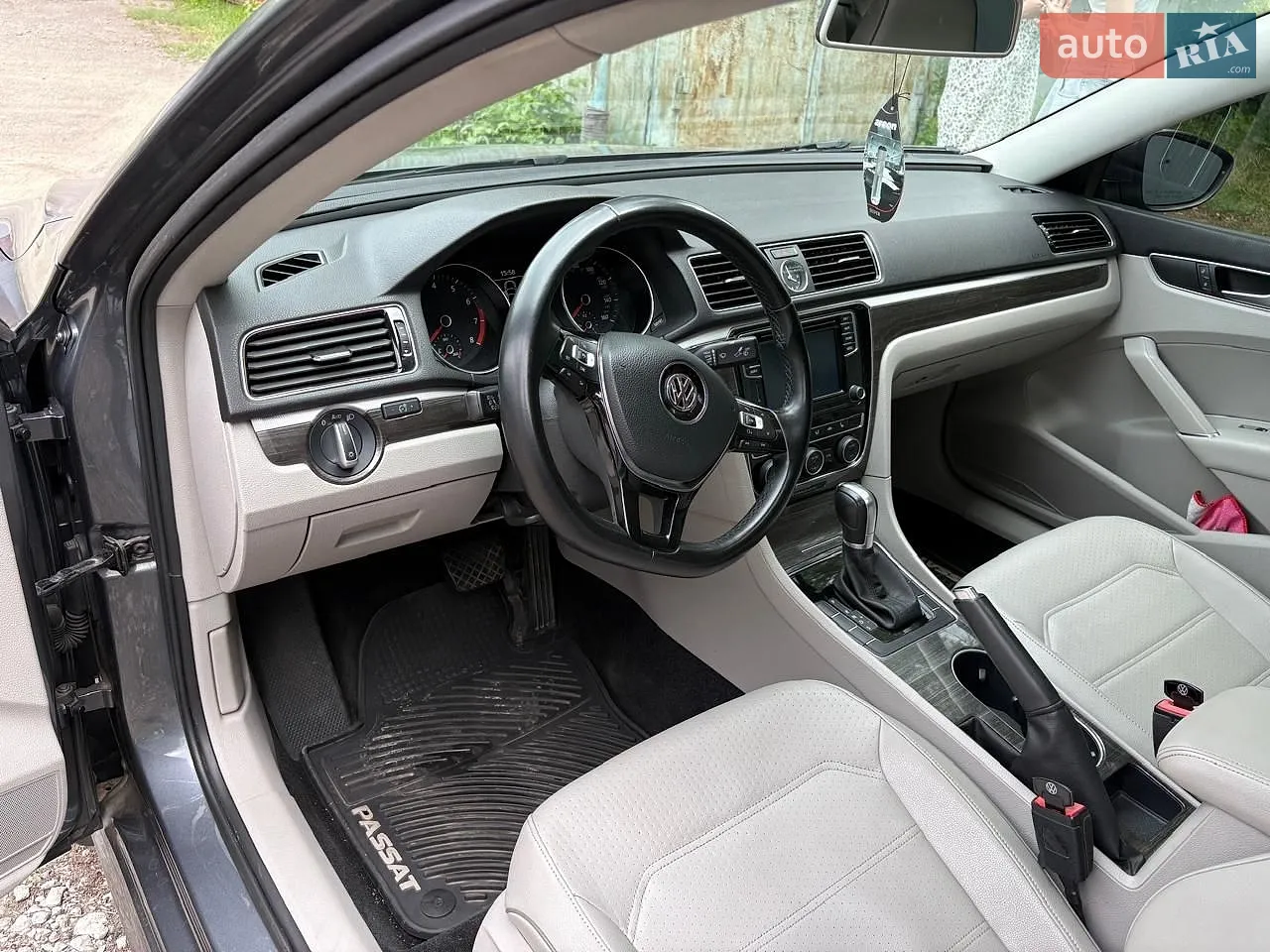 2016 Volkswagen Passat - мініатюра 36