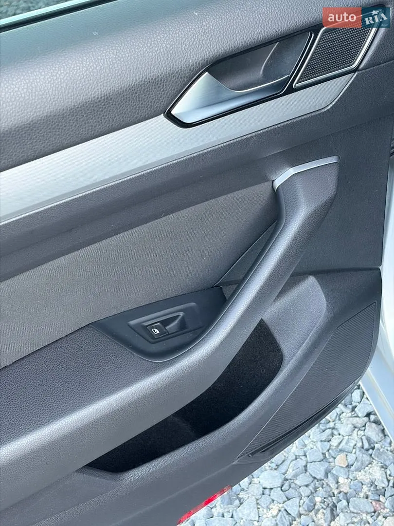 2015 Volkswagen Passat - мініатюра 18