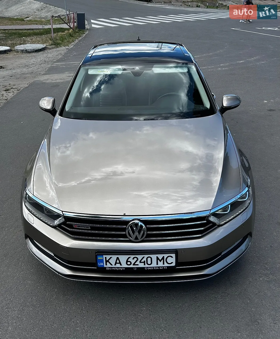 2016 Volkswagen Passat - мініатюра 2
