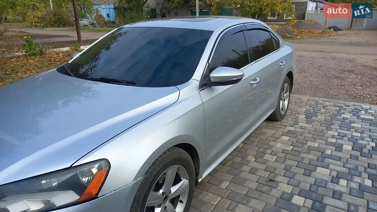 2010 Volkswagen Passat - мініатюра 10