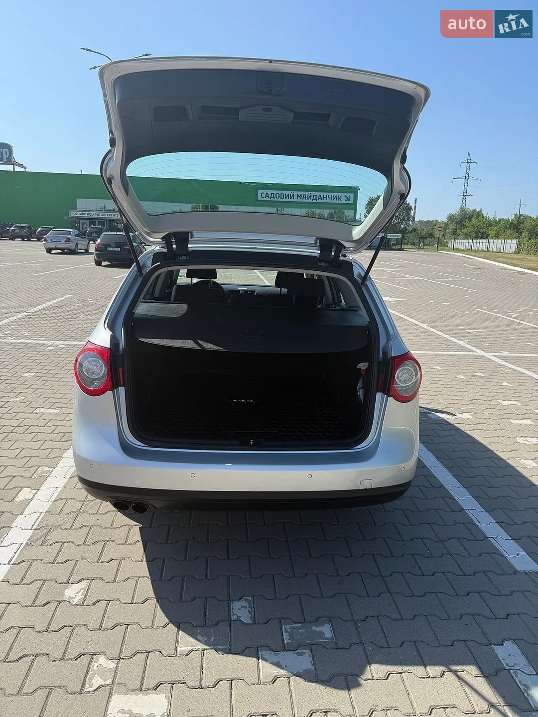 2010 Volkswagen Passat - мініатюра 3