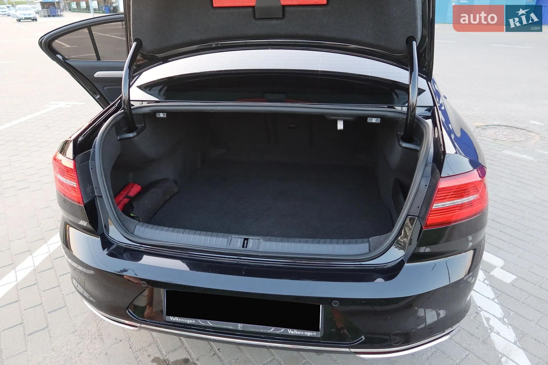 2017 Volkswagen Passat - мініатюра 25