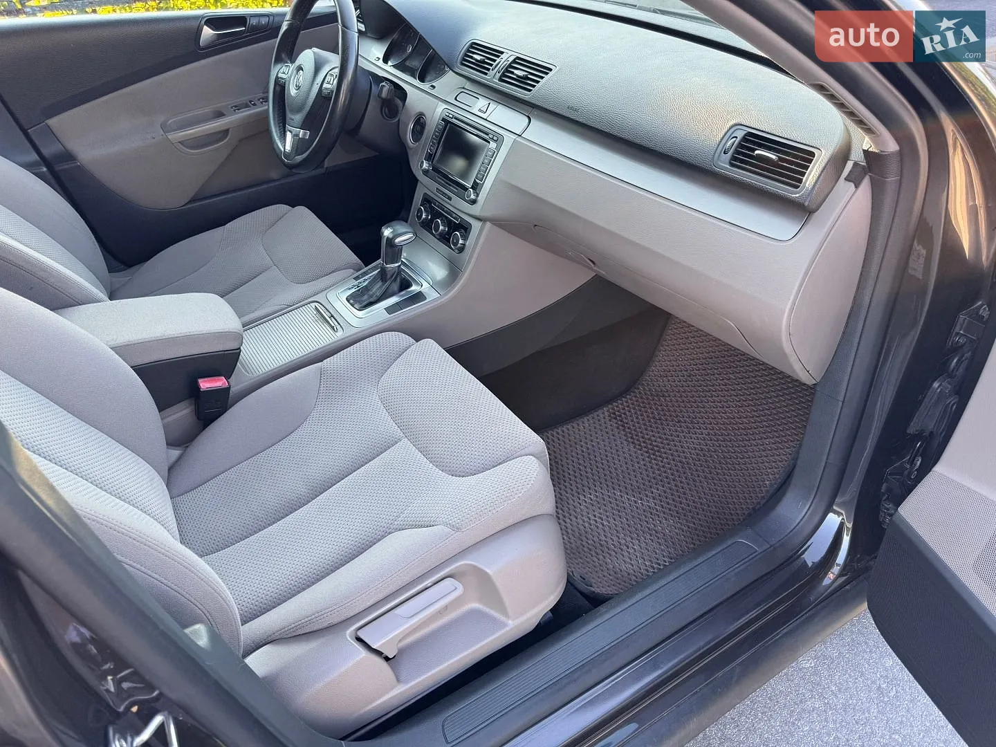 2010 Volkswagen Passat - мініатюра 22