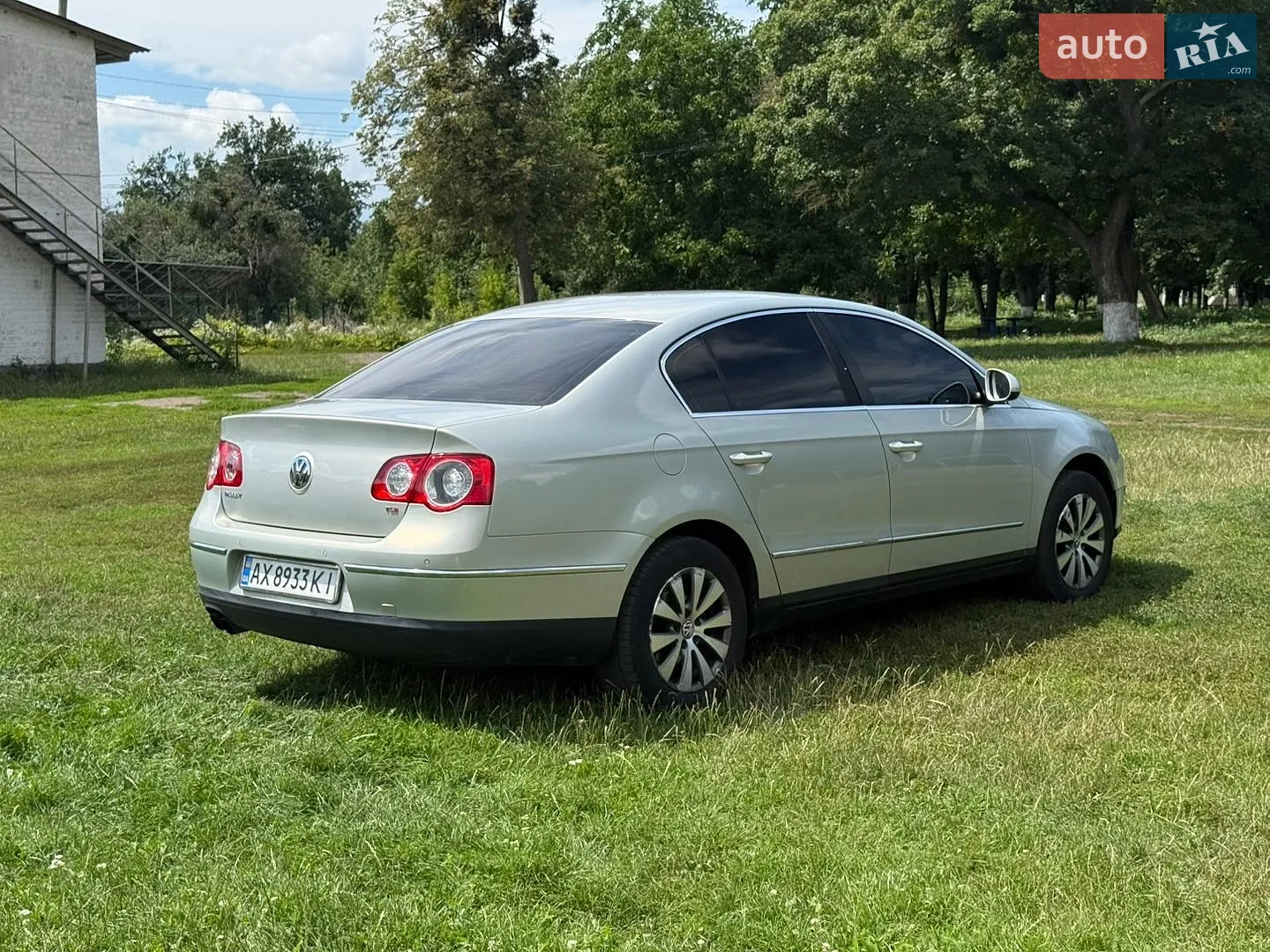 2010 Volkswagen Passat - мініатюра 6