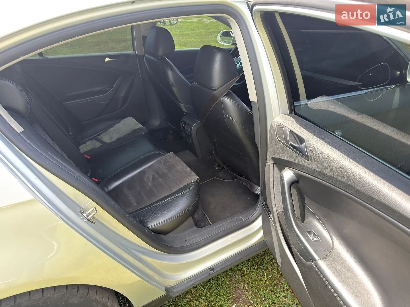 2010 Volkswagen Passat - мініатюра 13