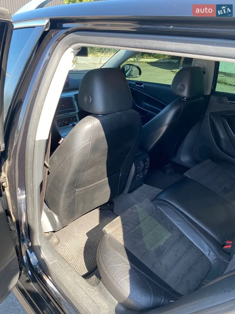 2010 Volkswagen Passat - мініатюра 40