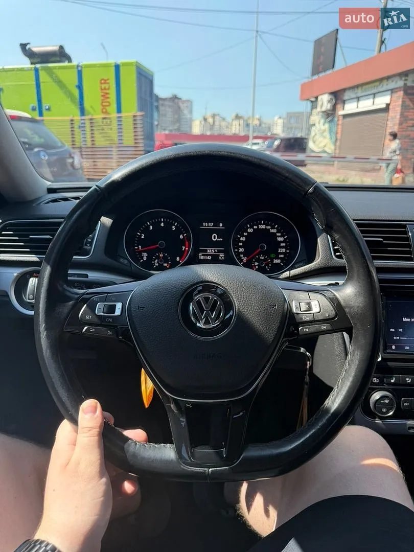 2018 Volkswagen Passat - мініатюра 13