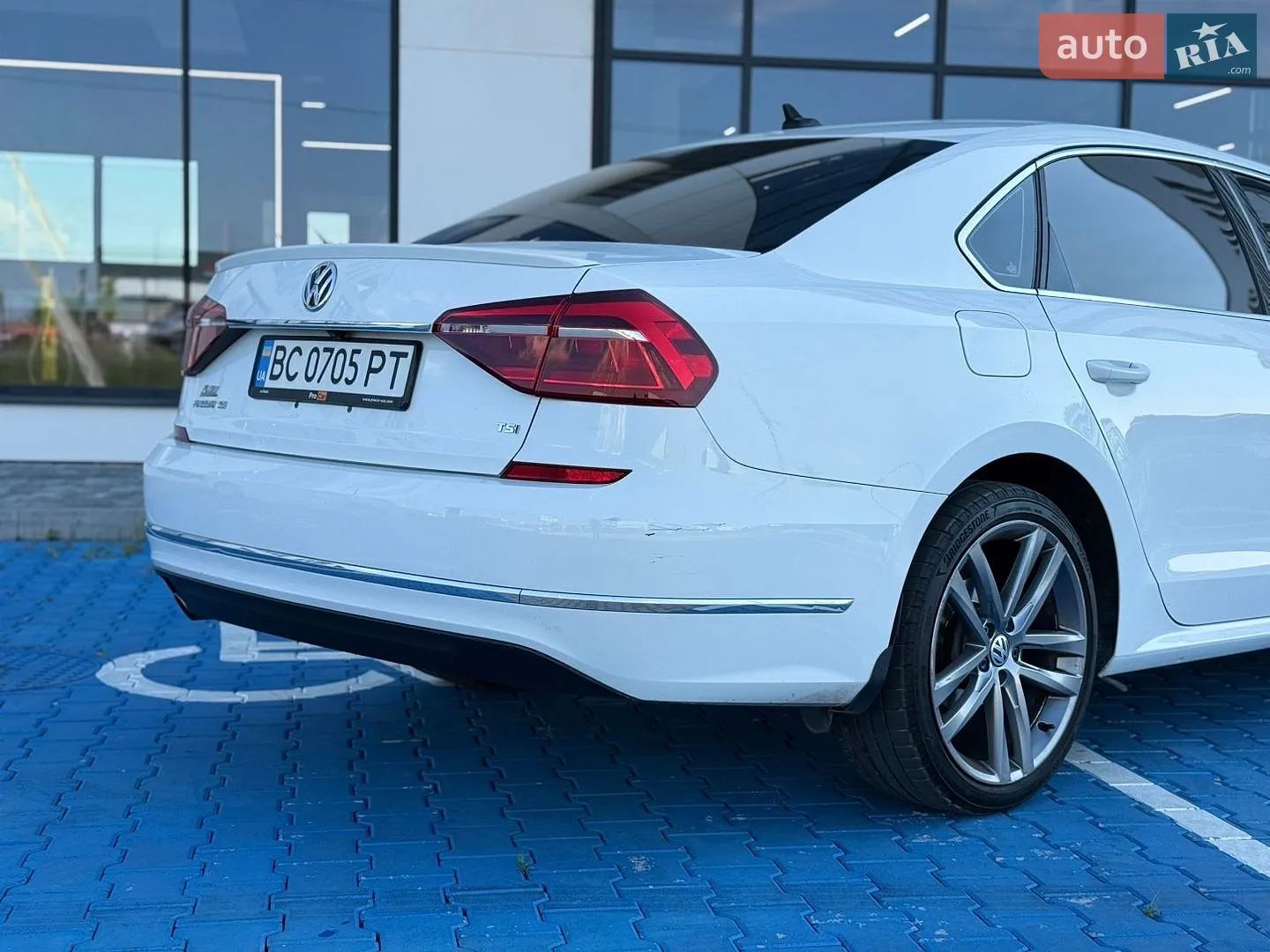 2017 Volkswagen Passat - мініатюра 9