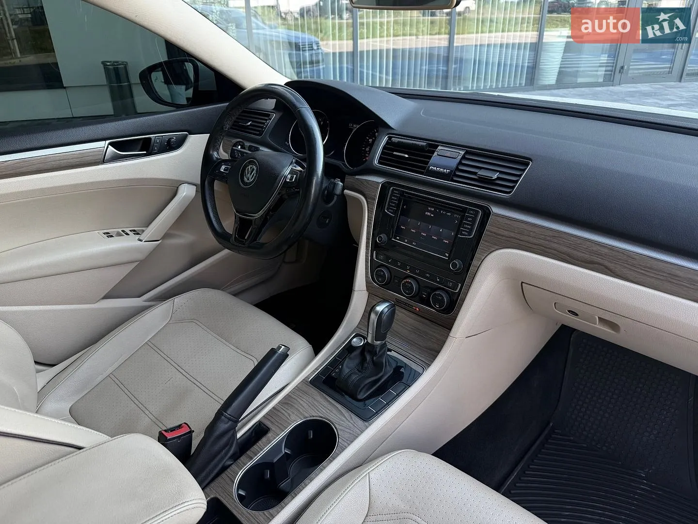 2017 Volkswagen Passat - мініатюра 28
