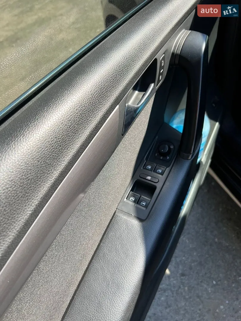2011 Volkswagen Passat - мініатюра 10