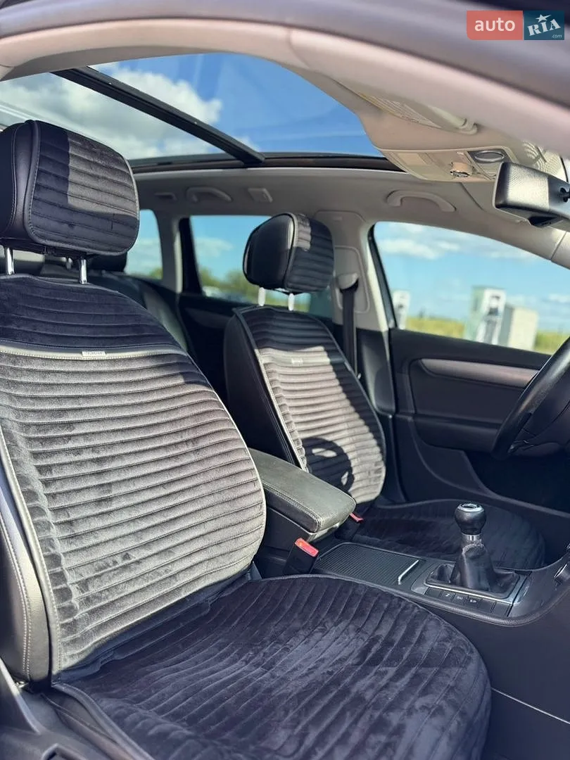 2011 Volkswagen Passat - мініатюра 12