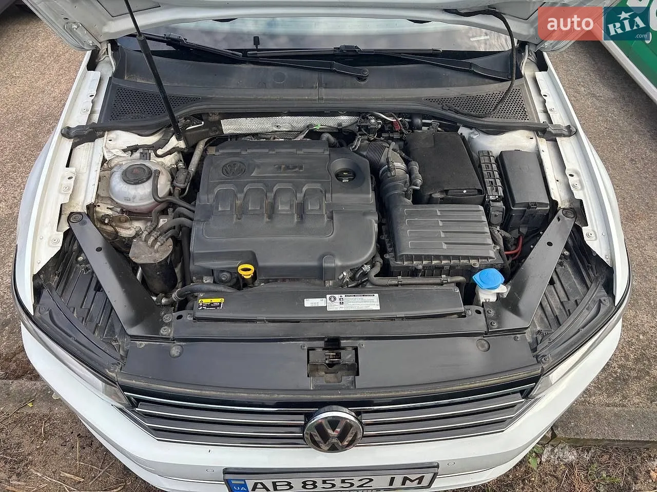 2017 Volkswagen Passat - мініатюра 2
