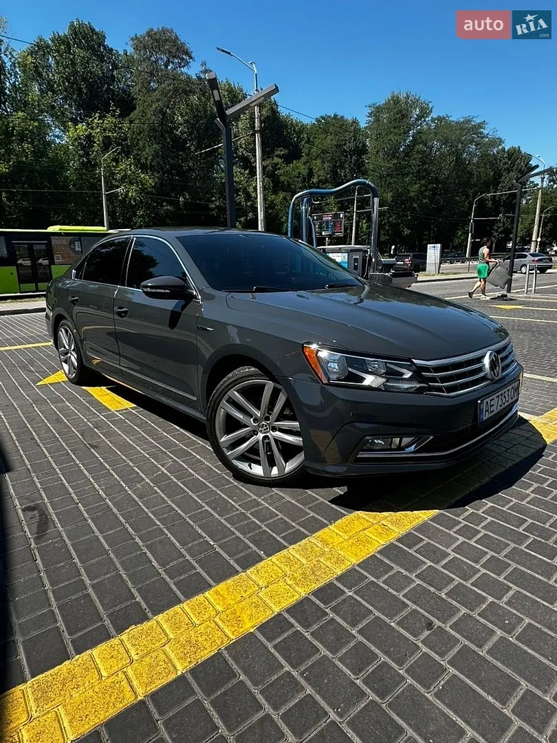 2017 Volkswagen Passat - мініатюра 3