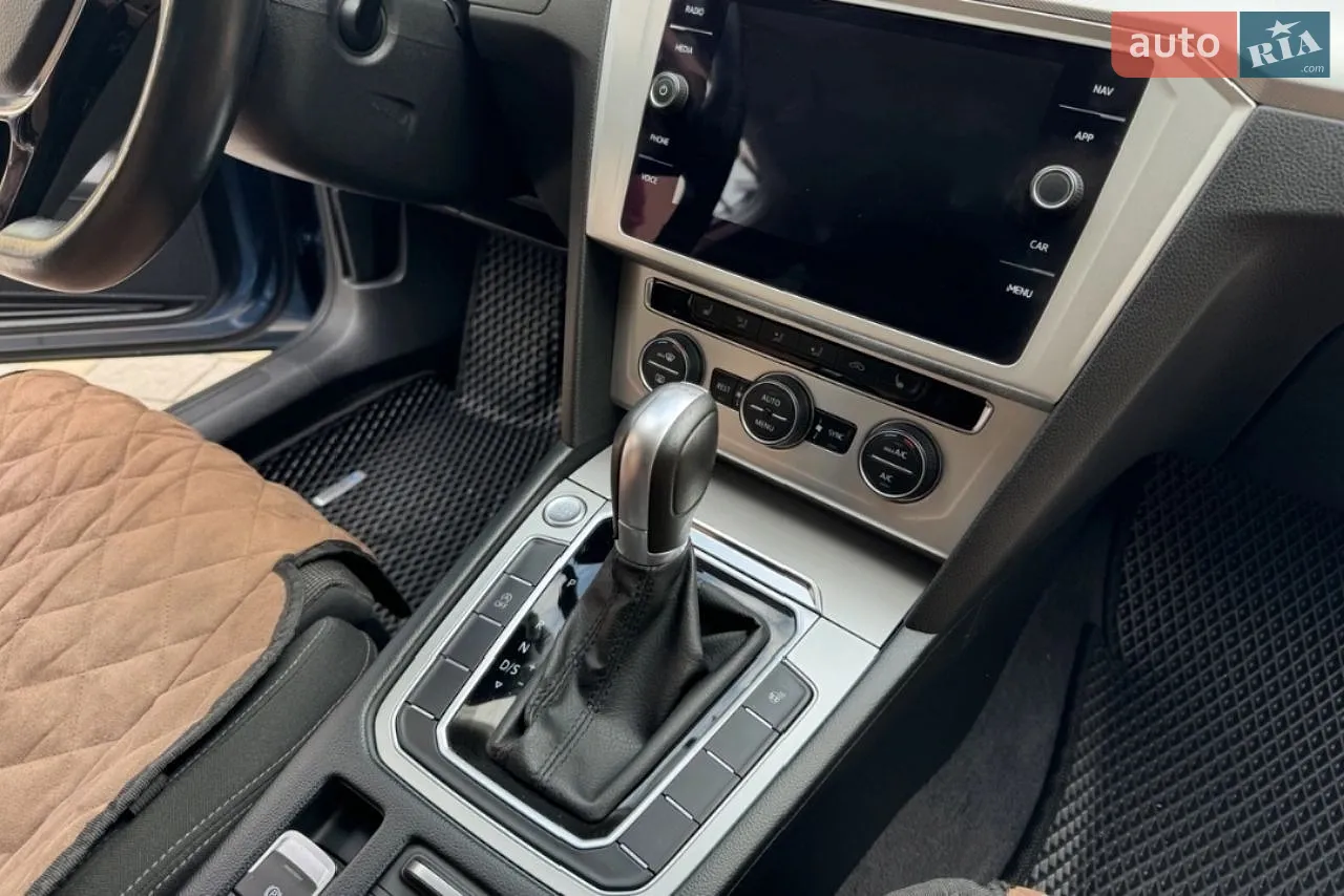 2018 Volkswagen Passat - мініатюра 18