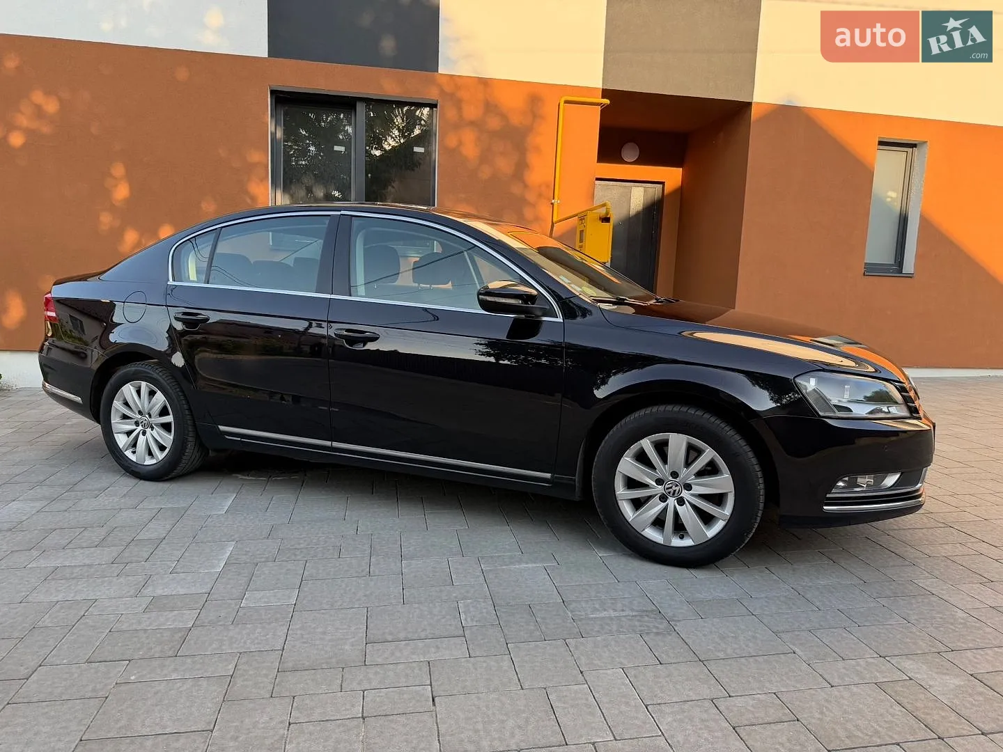 2012 Volkswagen Passat - мініатюра 2