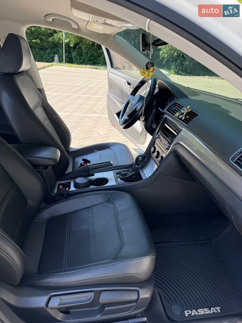 2014 Volkswagen Passat - мініатюра 21