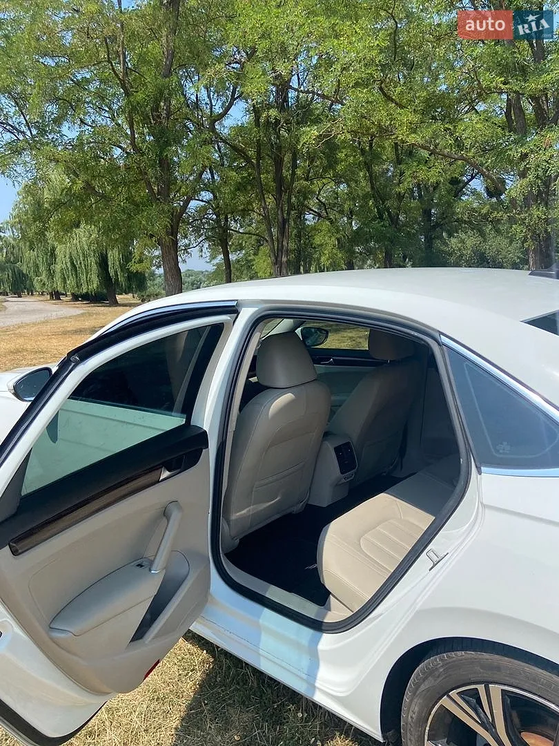 2020 Volkswagen Passat - мініатюра 9