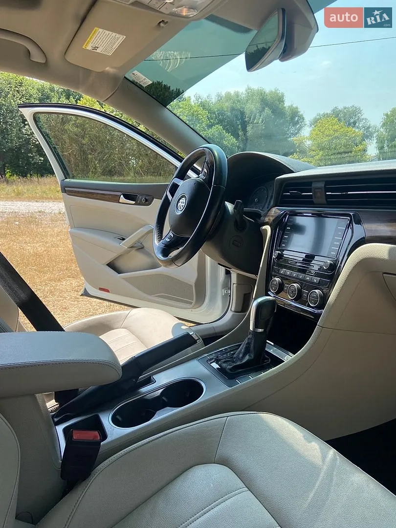 2020 Volkswagen Passat - мініатюра 13