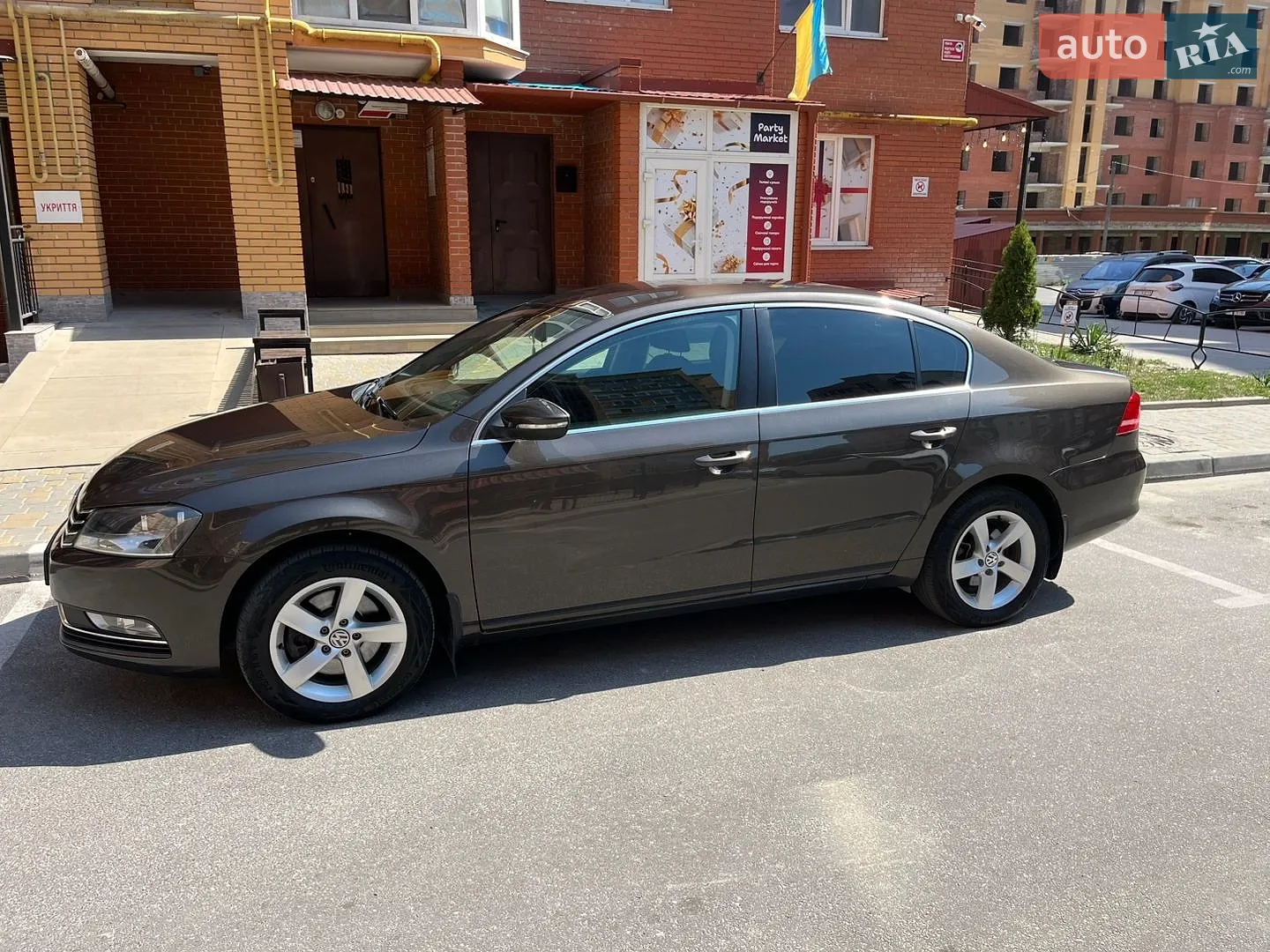 2012 Volkswagen Passat - мініатюра 2