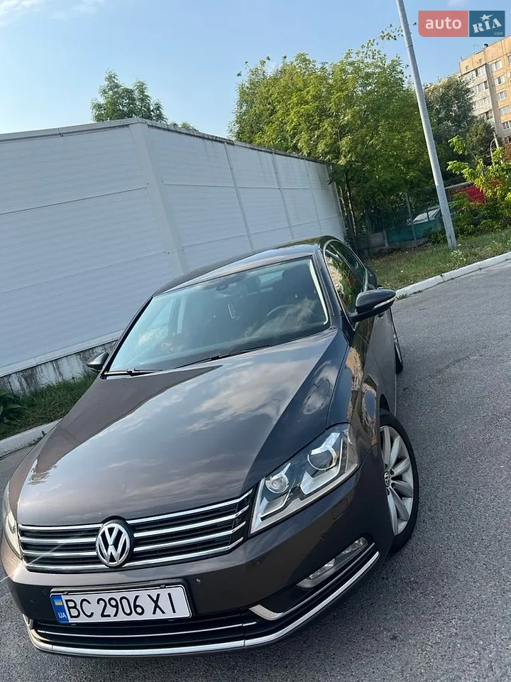 2012 Volkswagen Passat - мініатюра 30