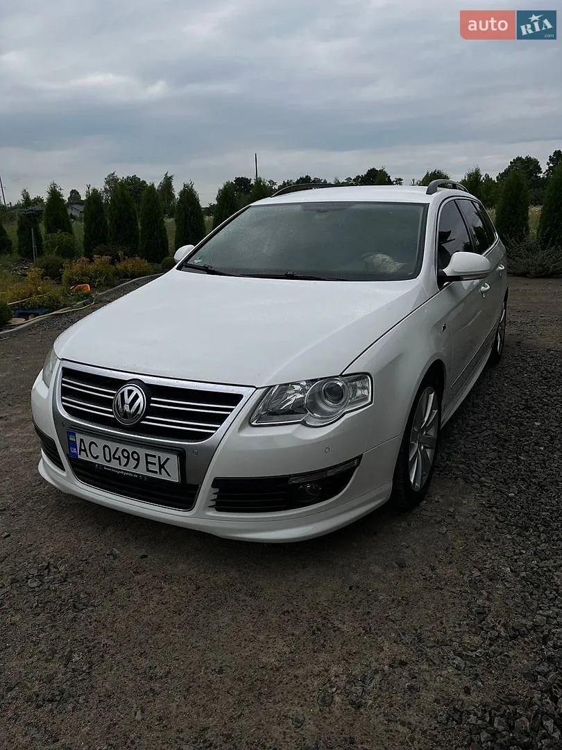 2010 Volkswagen Passat - мініатюра 2