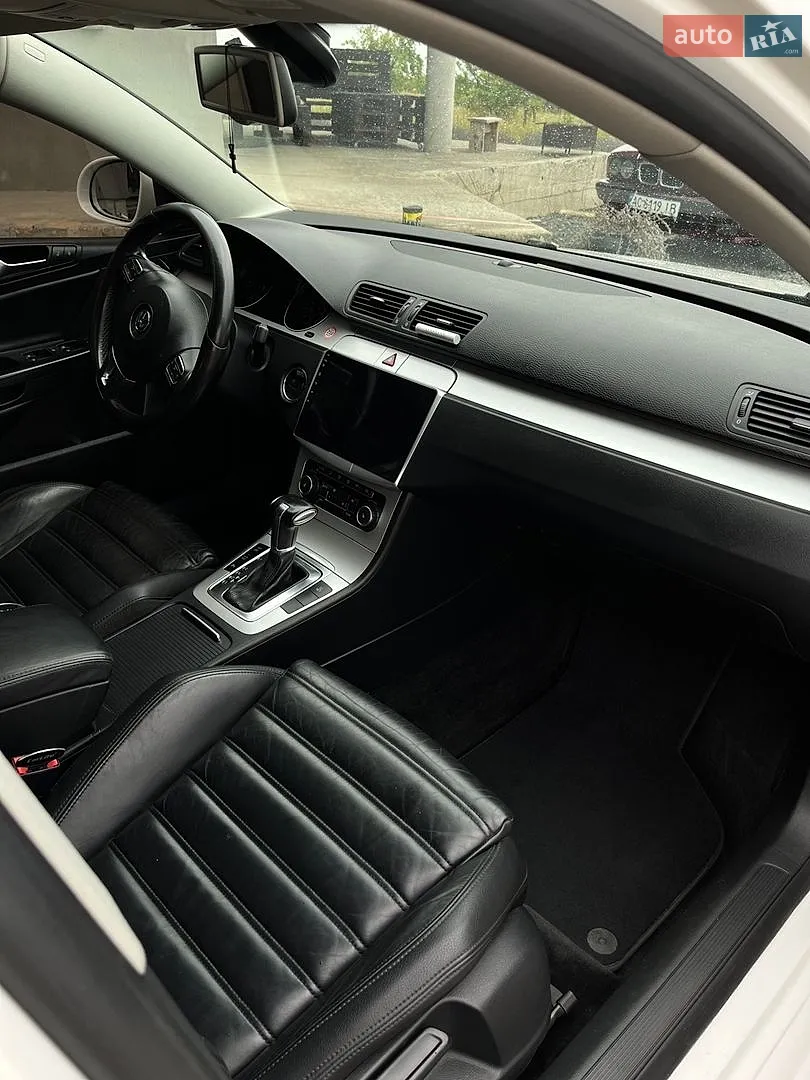 2010 Volkswagen Passat - мініатюра 20