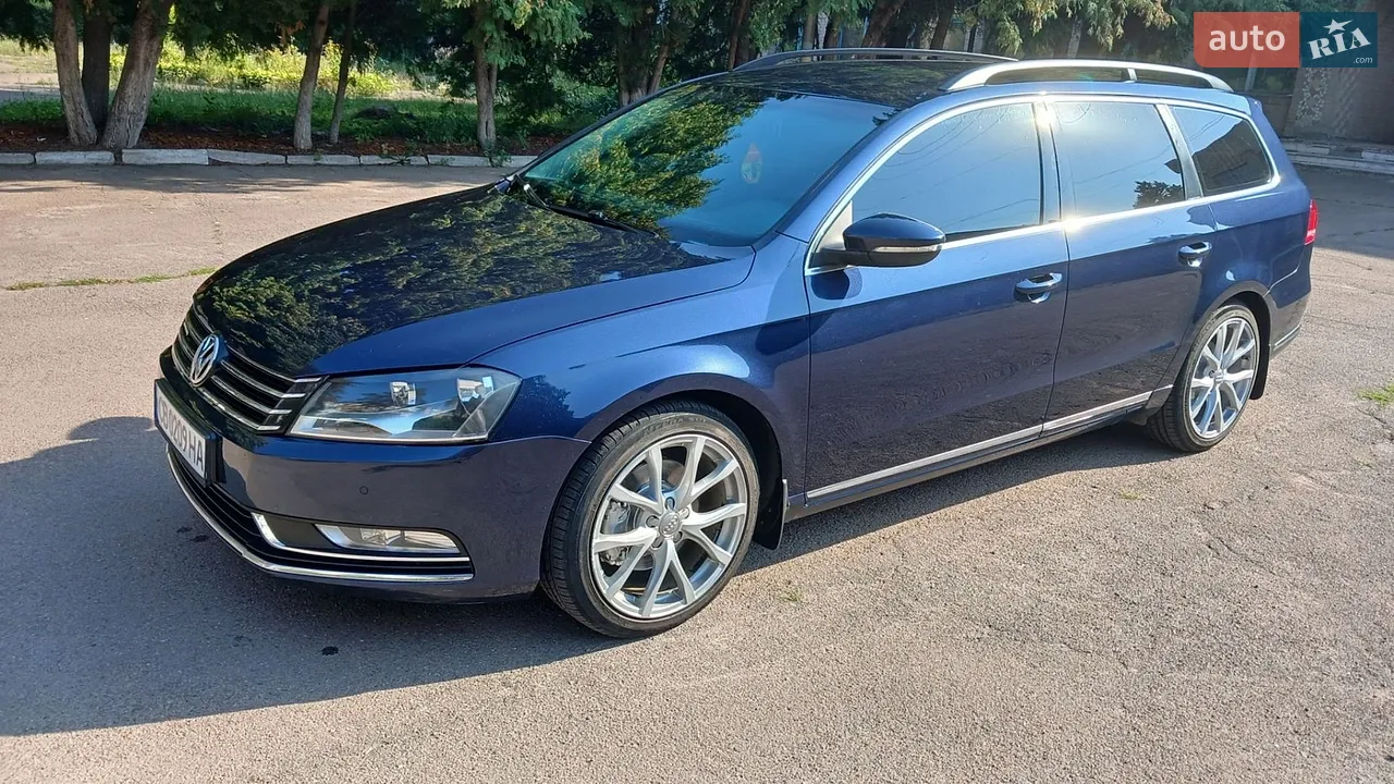 2010 Volkswagen Passat - мініатюра 26