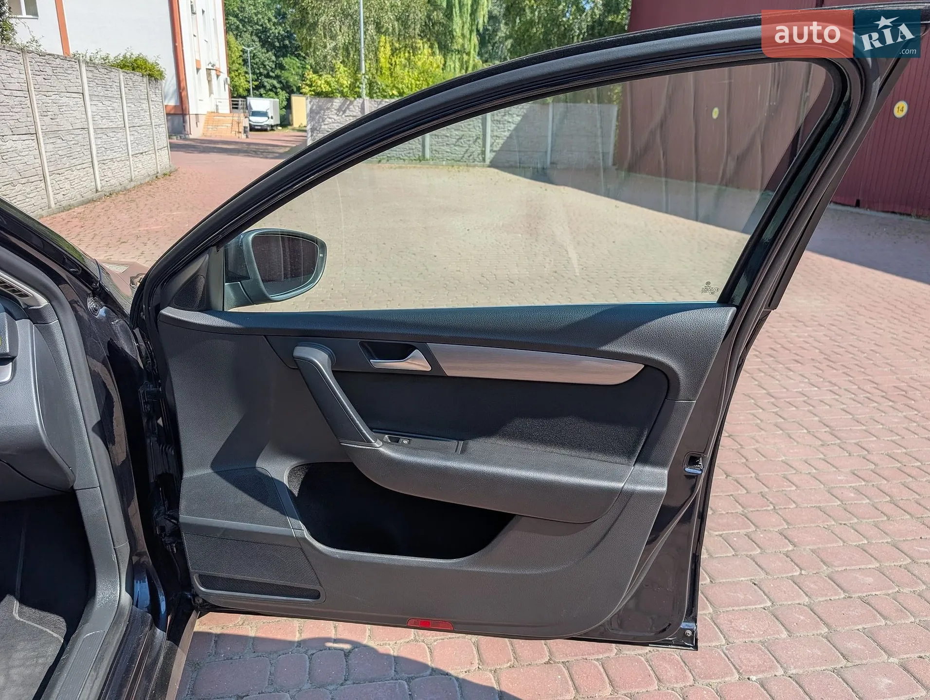 2011 Volkswagen Passat - мініатюра 15