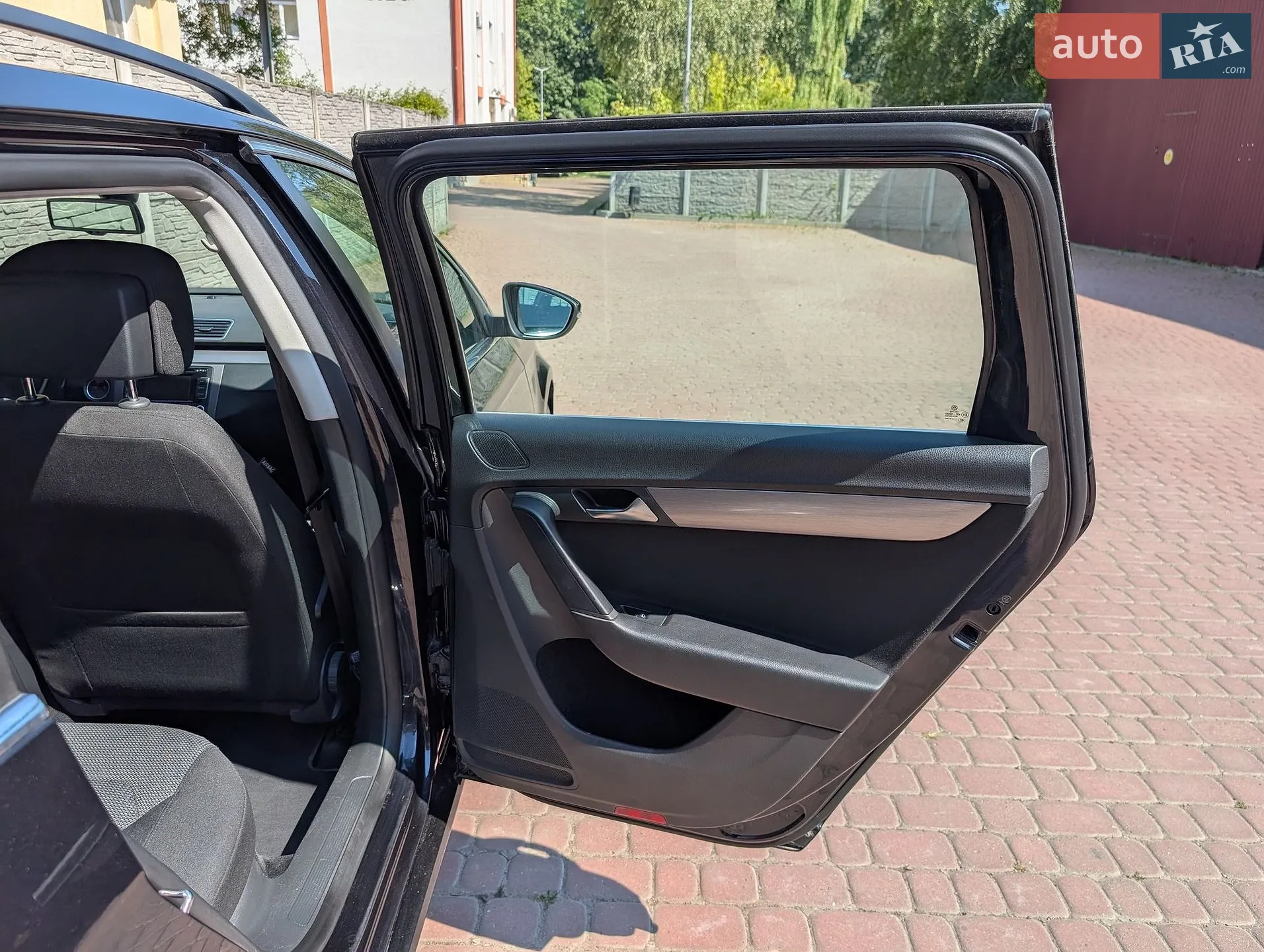 2011 Volkswagen Passat - мініатюра 16