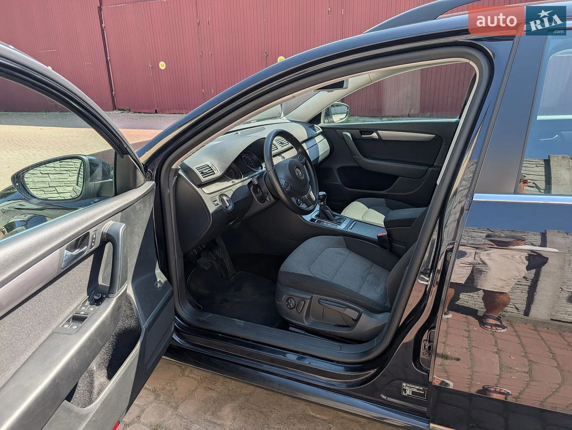2011 Volkswagen Passat - мініатюра 21
