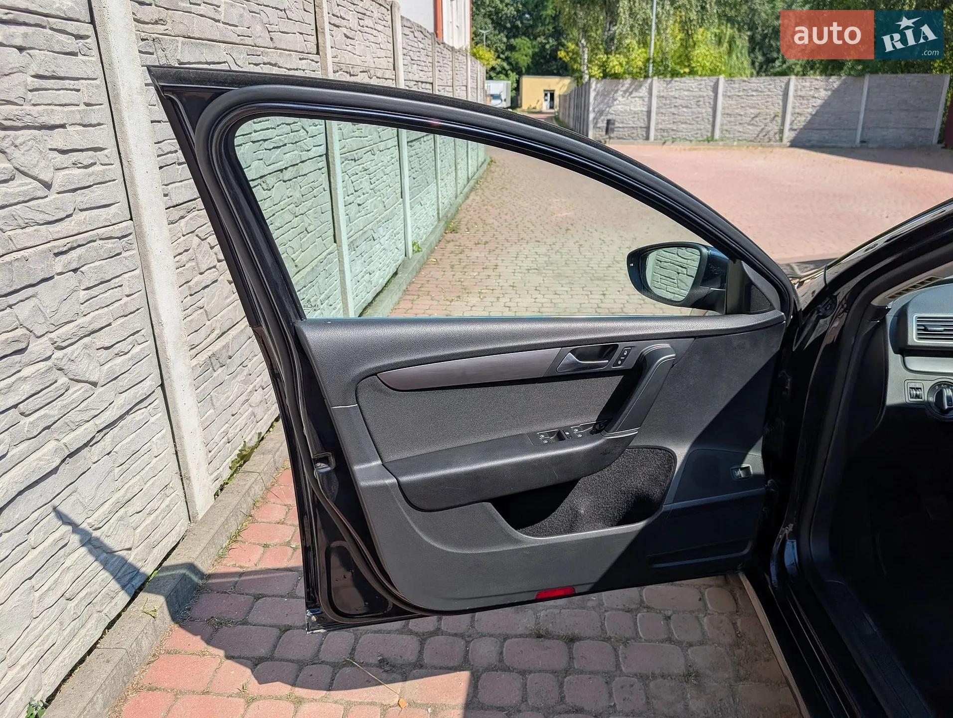 2011 Volkswagen Passat - мініатюра 22