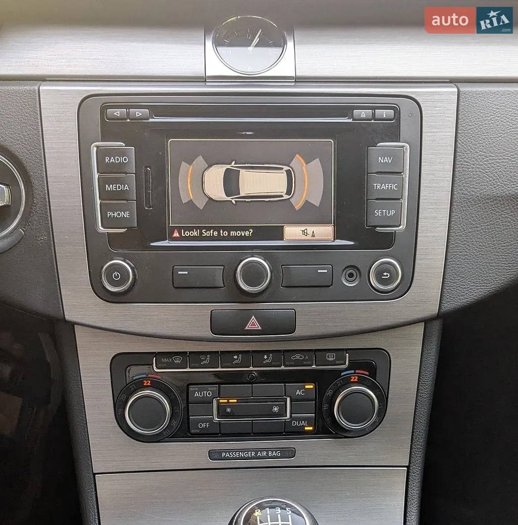 2011 Volkswagen Passat - мініатюра 32