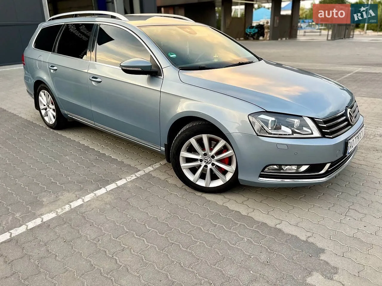 2011 Volkswagen Passat - мініатюра 2