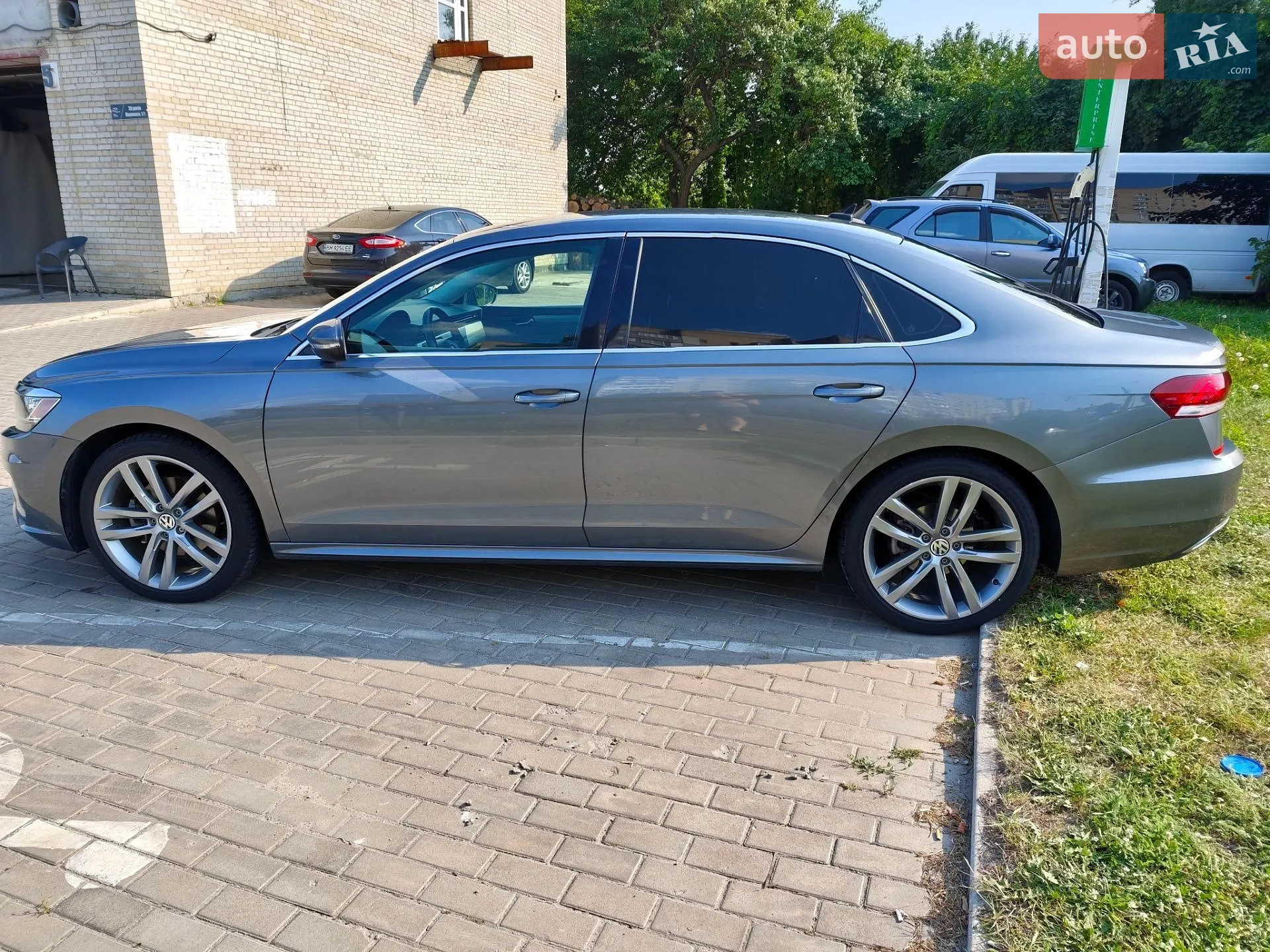 2019 Volkswagen Passat - мініатюра 2