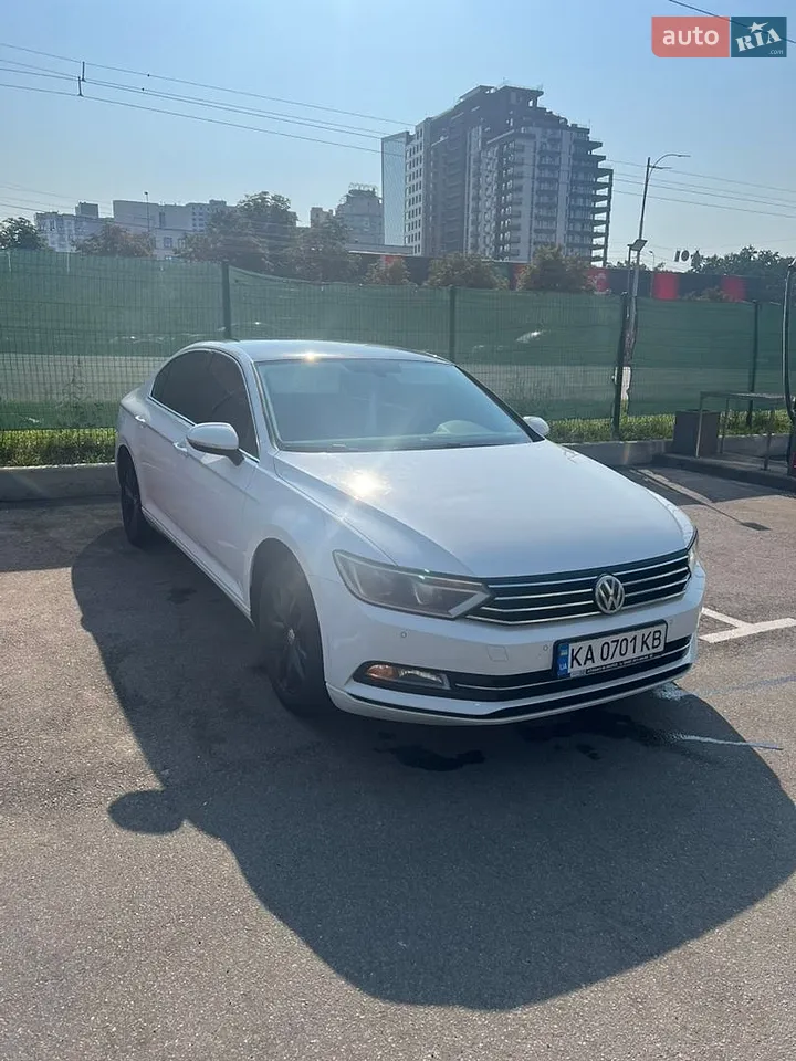 2016 Volkswagen Passat - мініатюра 26