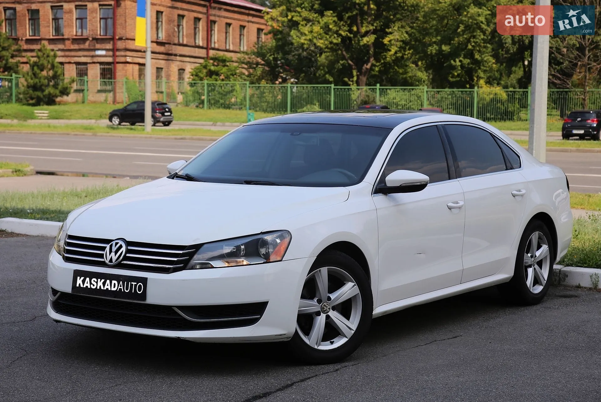 2011 Volkswagen Passat - фото 1