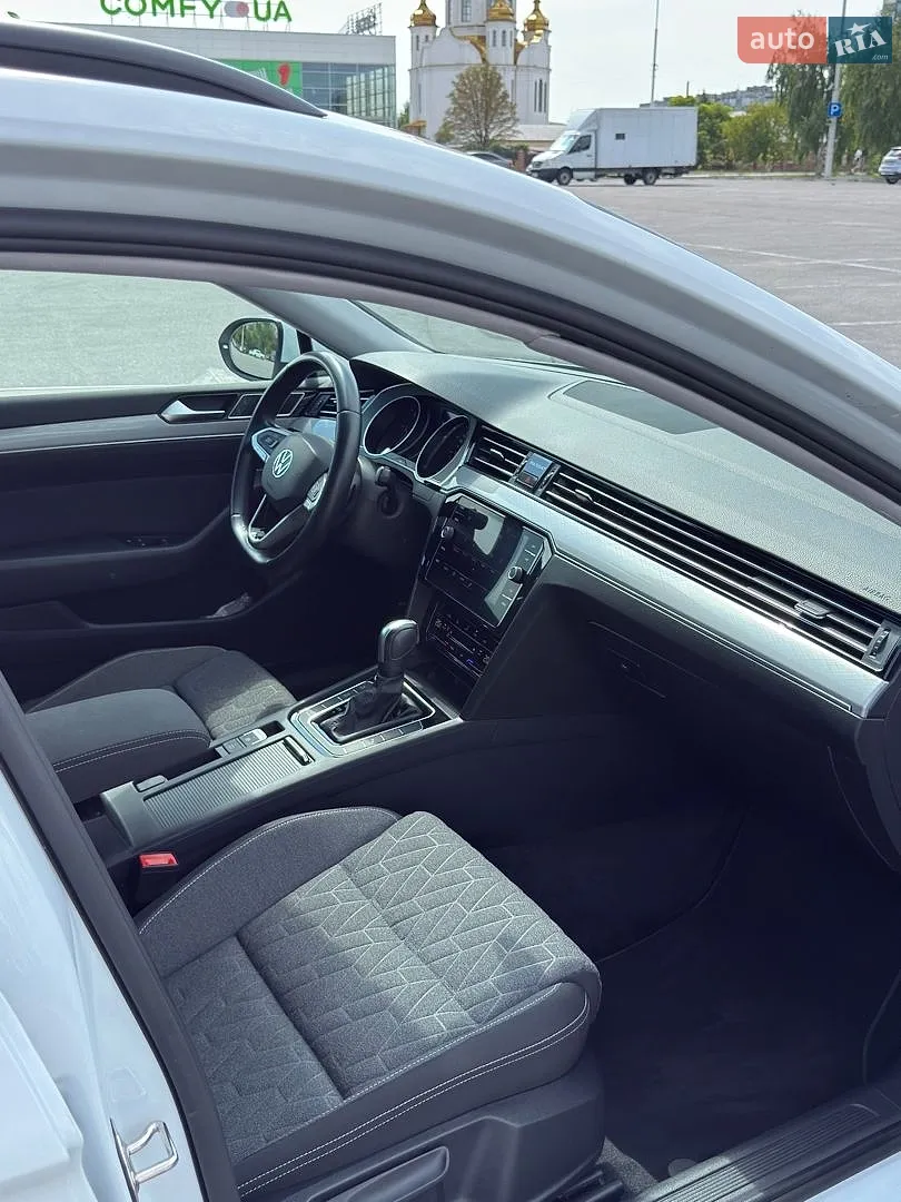 2023 Volkswagen Passat - мініатюра 8