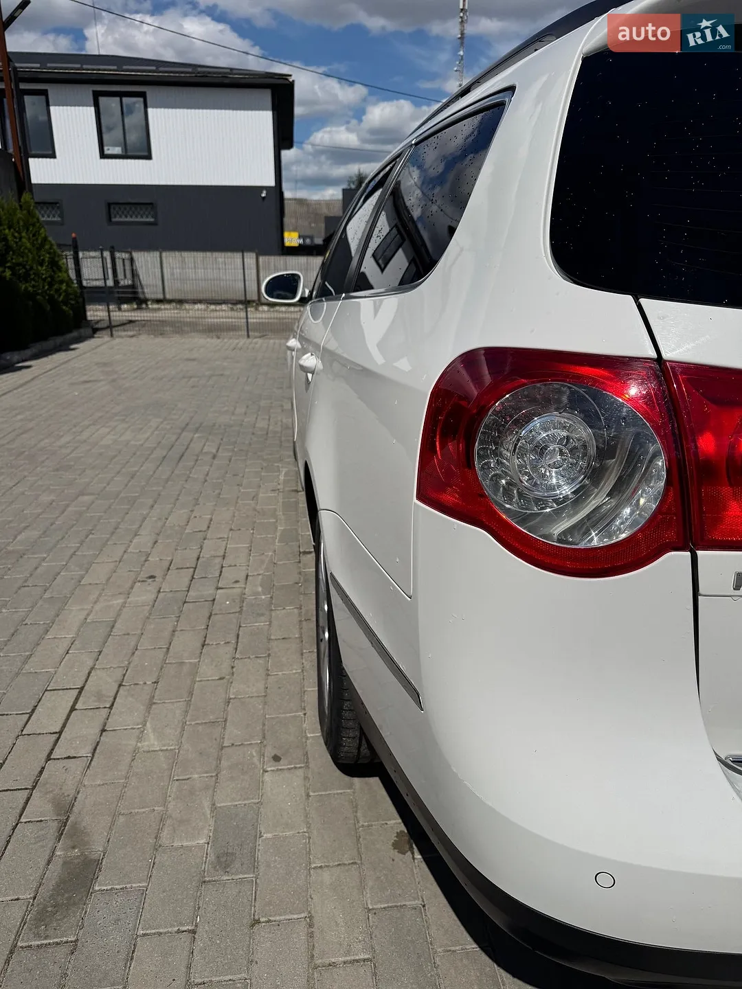 2010 Volkswagen Passat - мініатюра 4