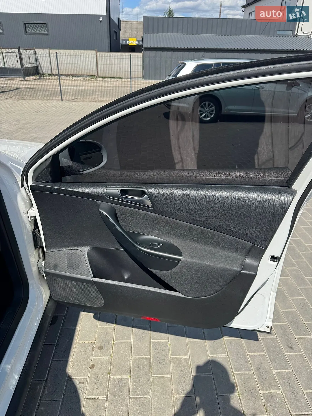 2010 Volkswagen Passat - мініатюра 19