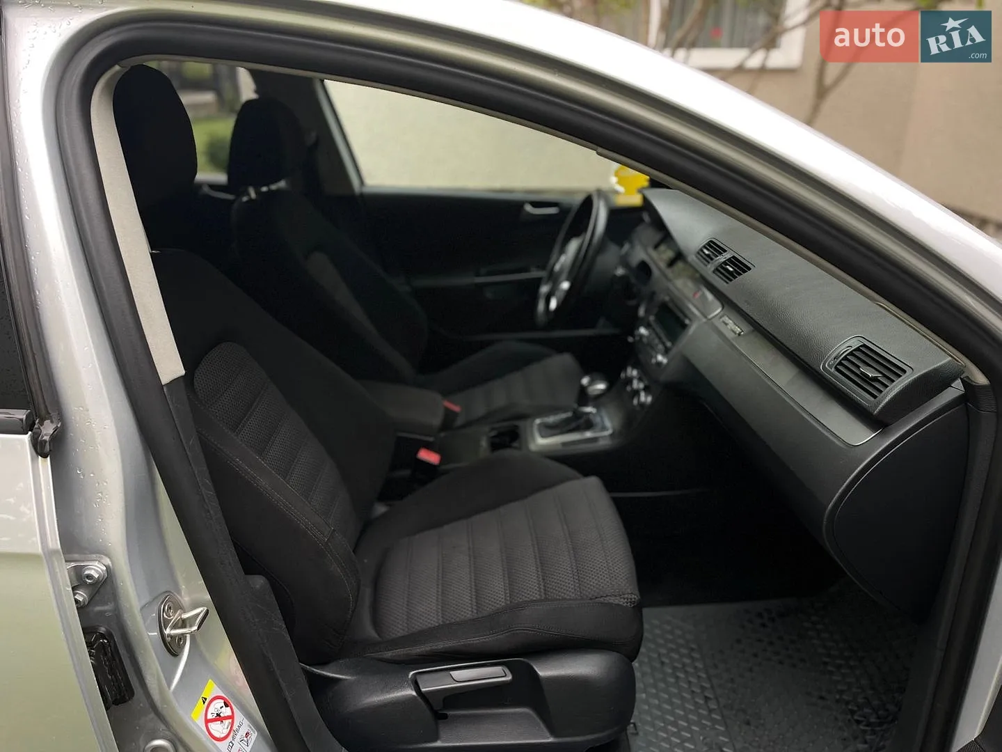 2010 Volkswagen Passat - мініатюра 25