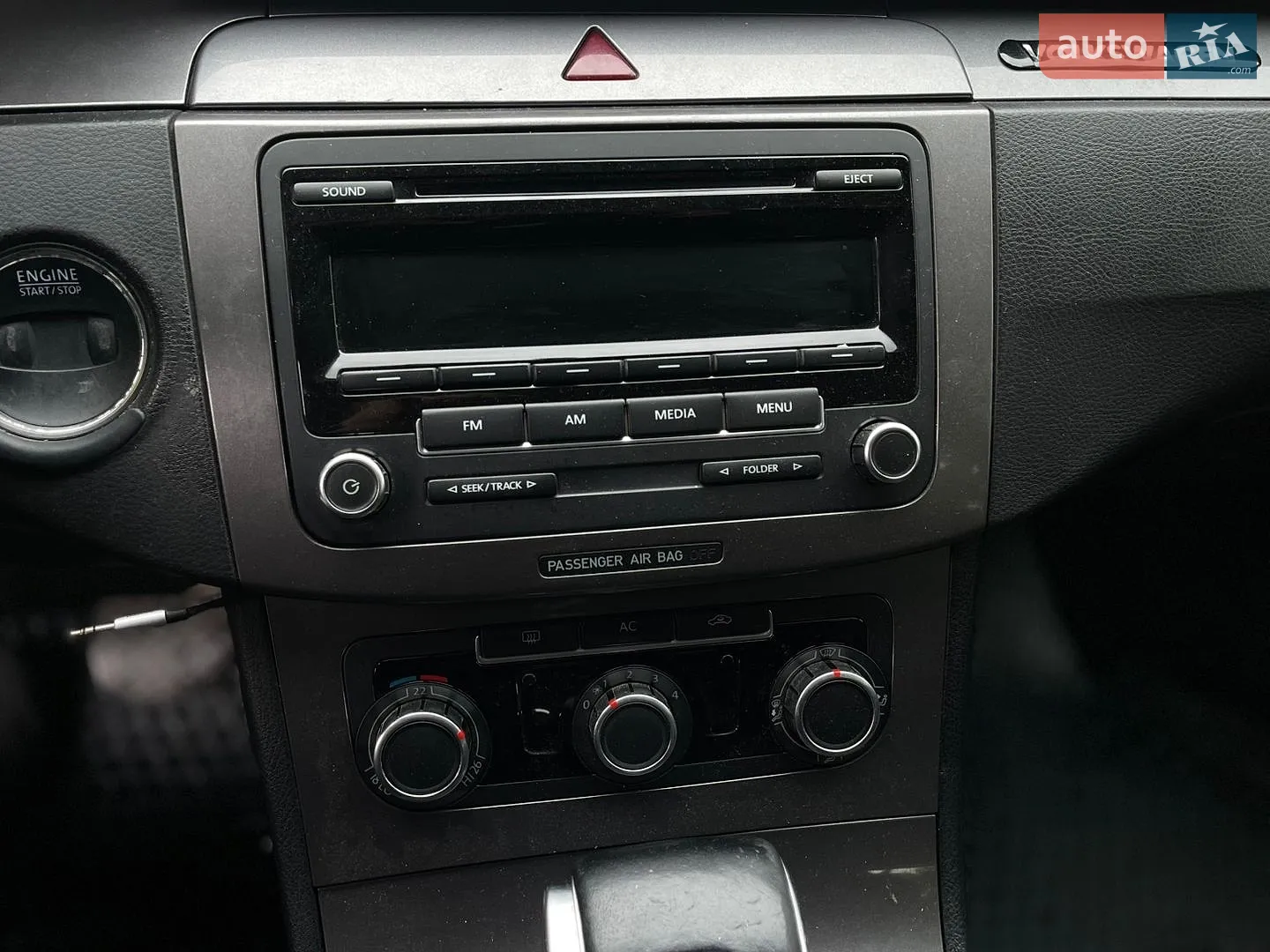 2010 Volkswagen Passat - мініатюра 31