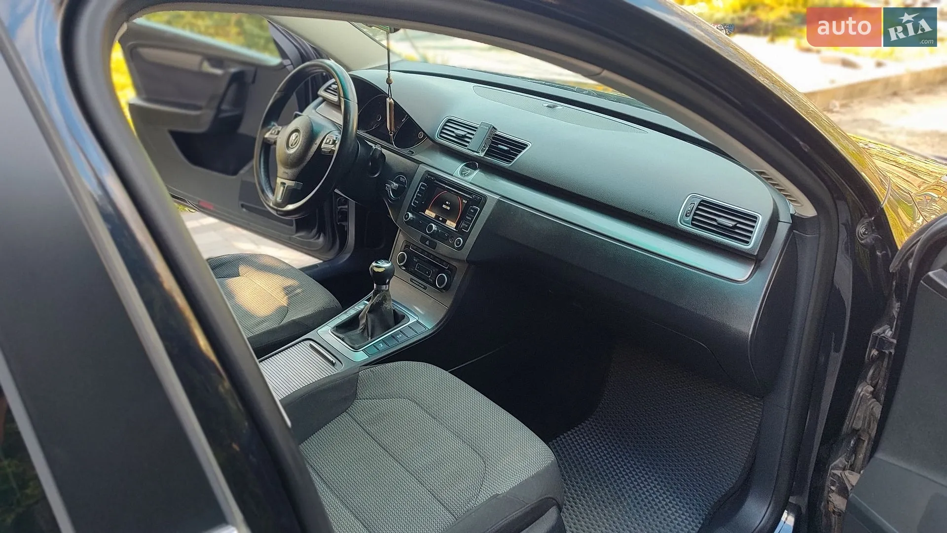 2011 Volkswagen Passat - мініатюра 19