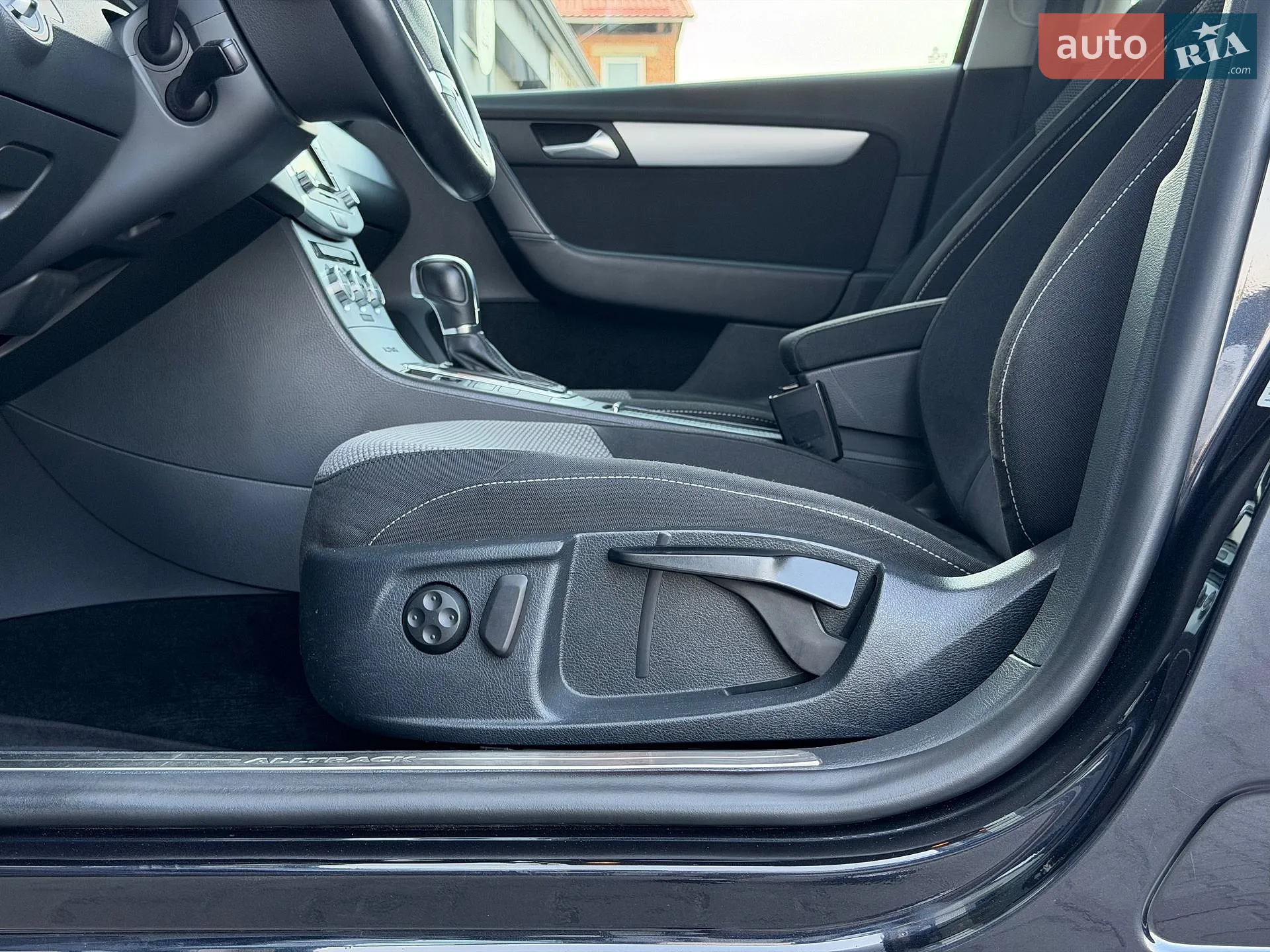 2012 Volkswagen Passat - мініатюра 24