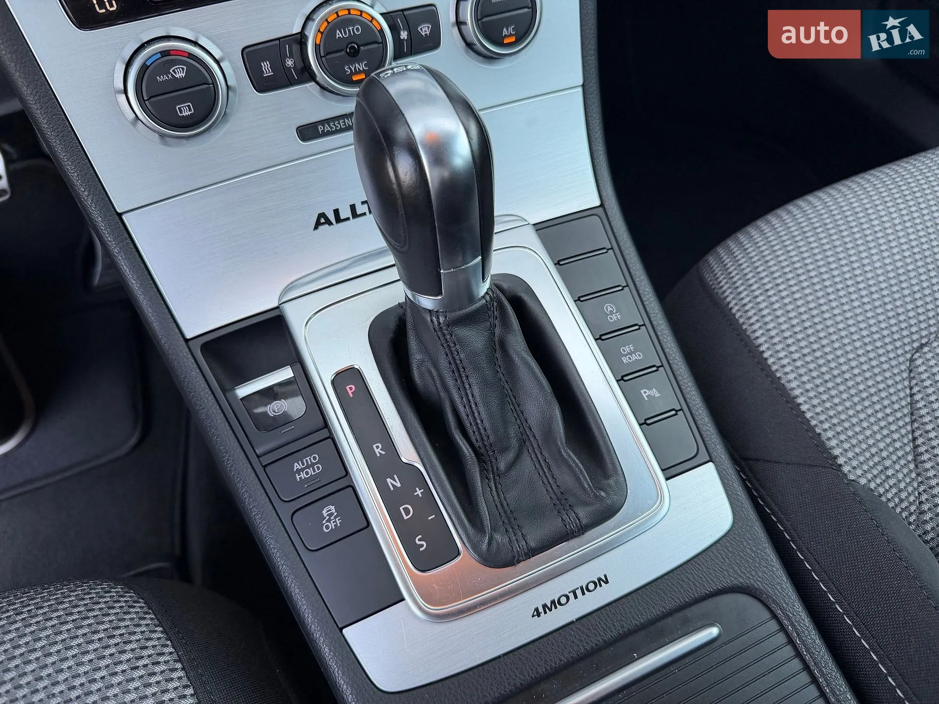 2012 Volkswagen Passat - мініатюра 31
