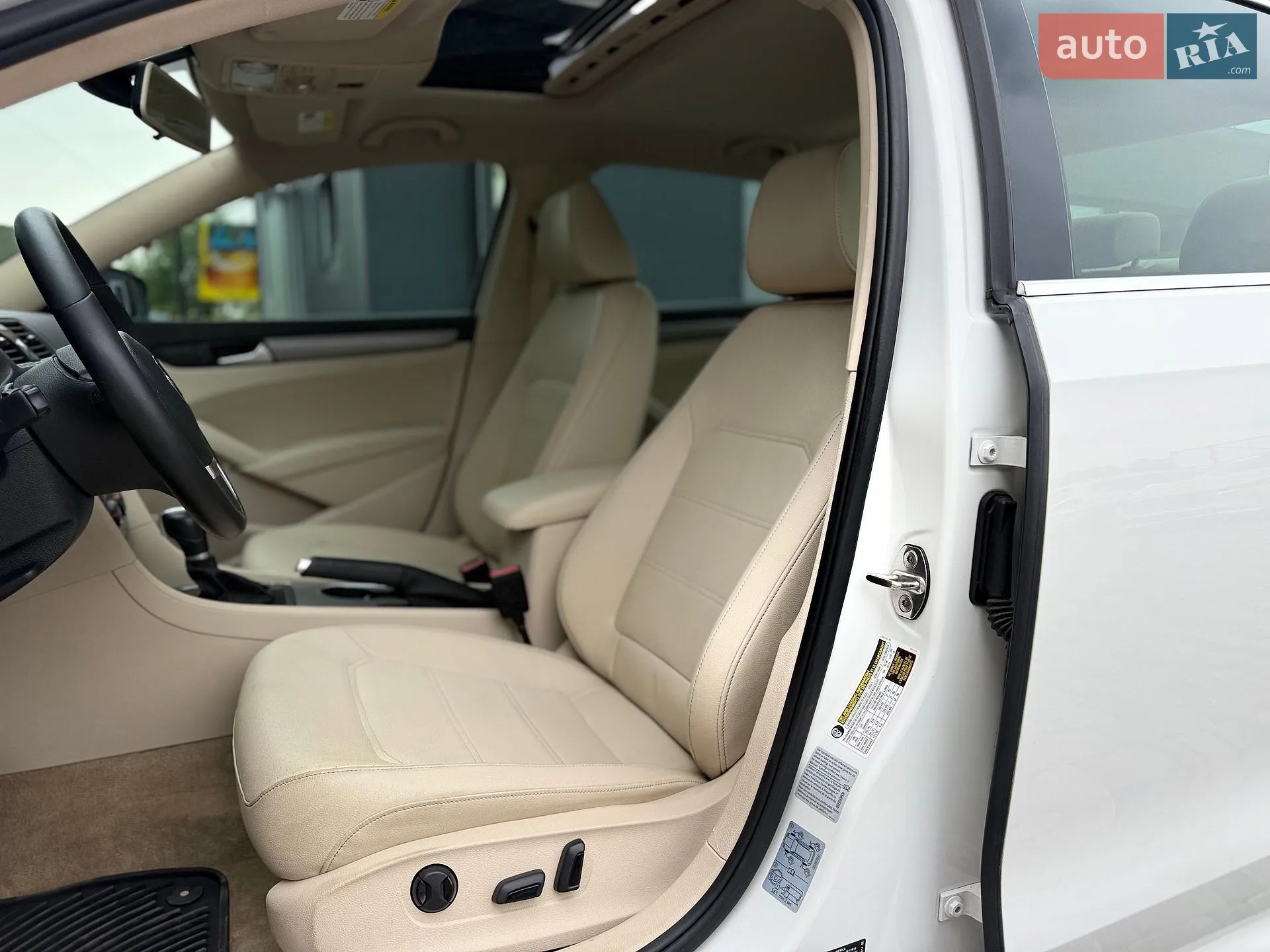 2014 Volkswagen Passat - мініатюра 19
