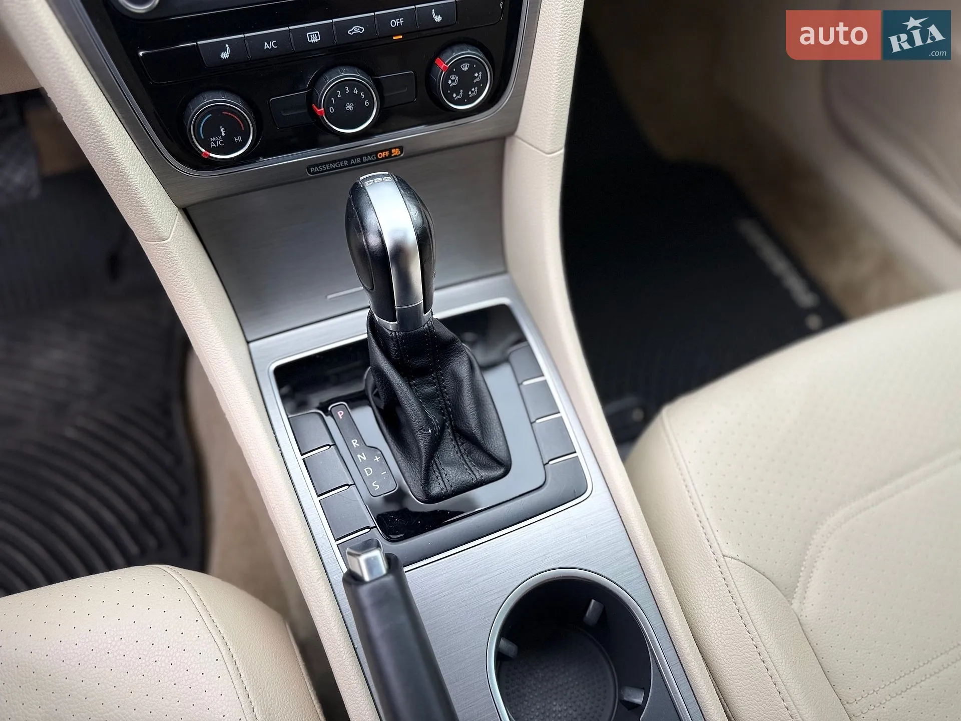 2014 Volkswagen Passat - мініатюра 27