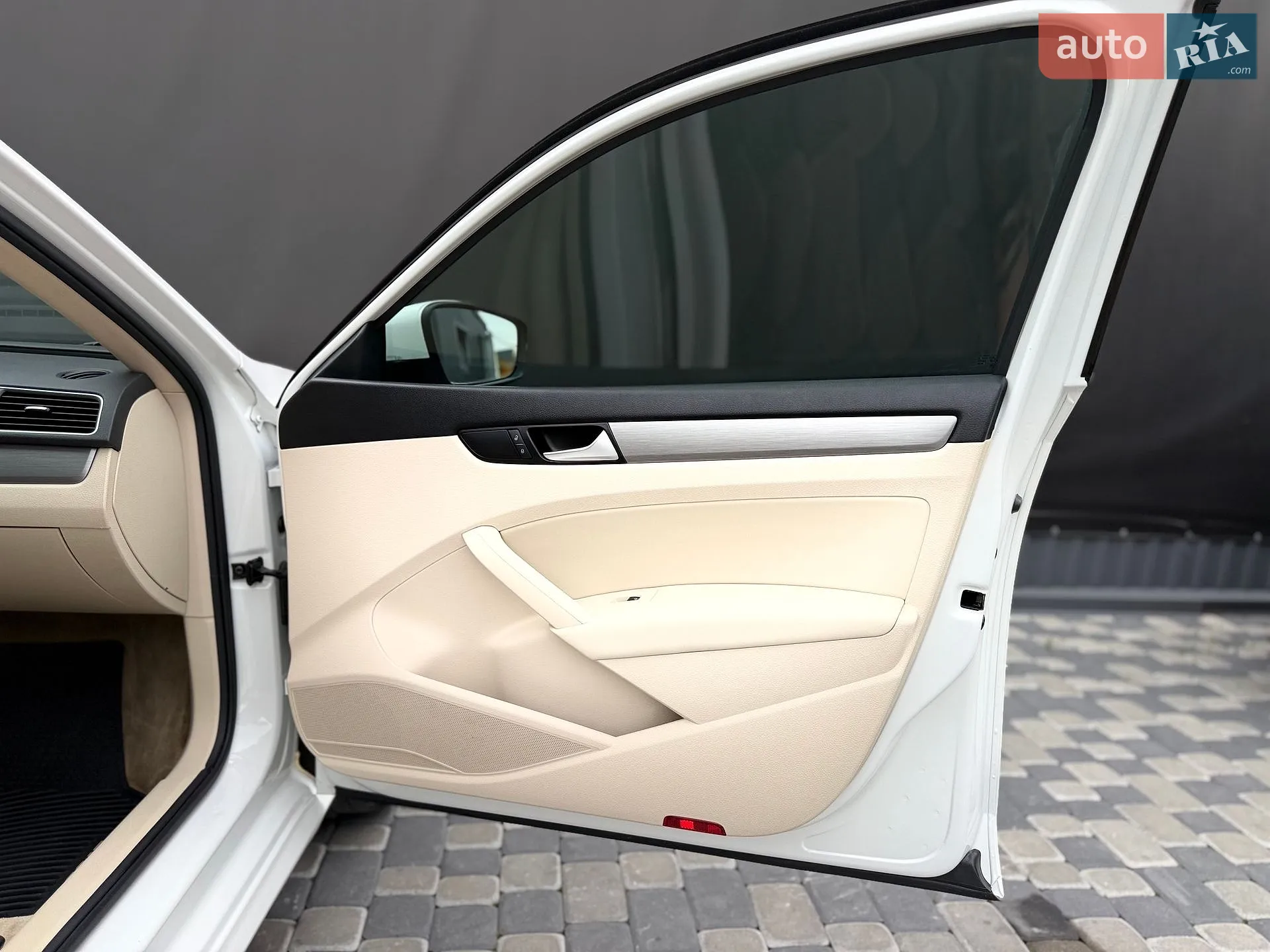 2014 Volkswagen Passat - мініатюра 30
