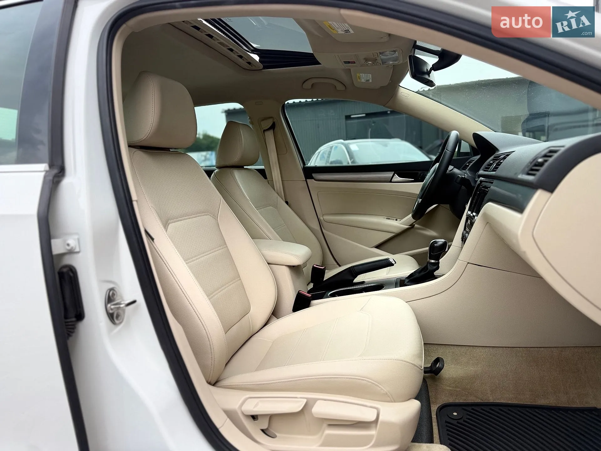 2014 Volkswagen Passat - мініатюра 32