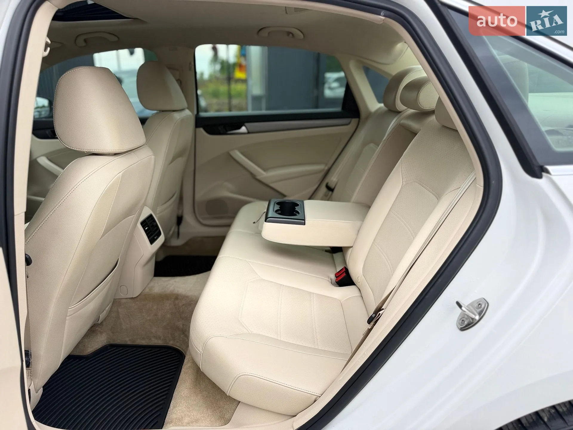 2014 Volkswagen Passat - мініатюра 37