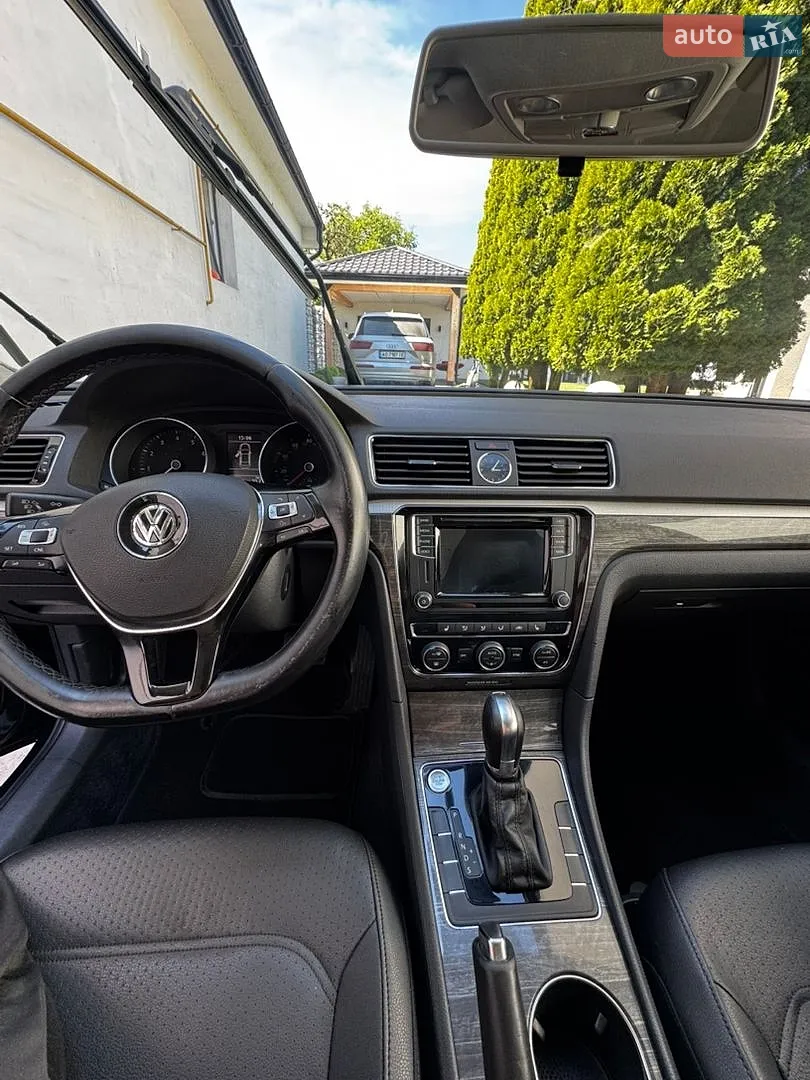 2016 Volkswagen Passat - мініатюра 19